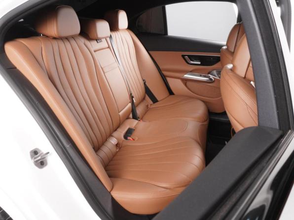 Mercedes-Benz E-Класс VI (W214 S214) с пробегом 2025 года, цена 8 879 000 рублей, 1187 км, седан, Автокод Объявления