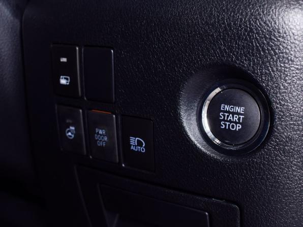 Toyota Alphard III Рестайлинг с пробегом 2021 года, цена 4 999 995 рублей, 31469 км, минивэн, Автокод Объявления