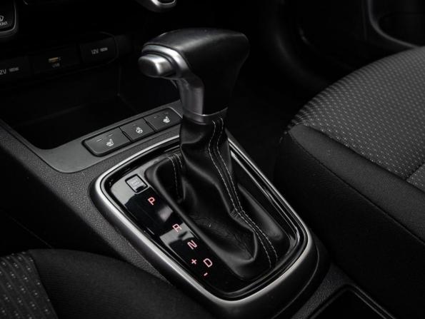 Kia Rio IV Рестайлинг с пробегом 2021 года, цена 1 530 000 рублей, 107666 км, седан, Автокод Объявления