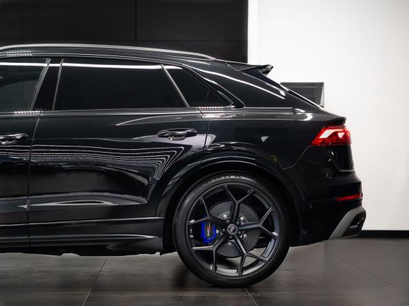 Audi RS Q8 I Рестайлинг с пробегом 2024 года, цена 24 900 000 рублей, 40 км, внедорожник, Автокод Объявления