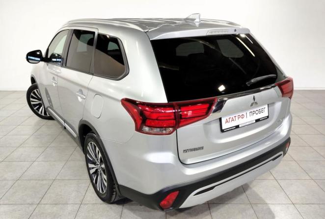 Mitsubishi Outlander III Рестайлинг 3 с пробегом 2019 года, цена 2 150 000 рублей, 207634 км, внедорожник, Автокод Объявления