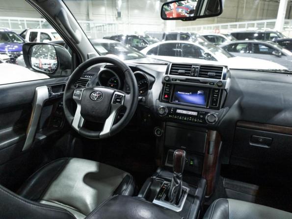 Toyota Land Cruiser Prado 150 Series Рестайлинг 1 с пробегом 2015 года, цена 2 999 585 рублей, 241627 км, внедорожник, Автокод Объявления