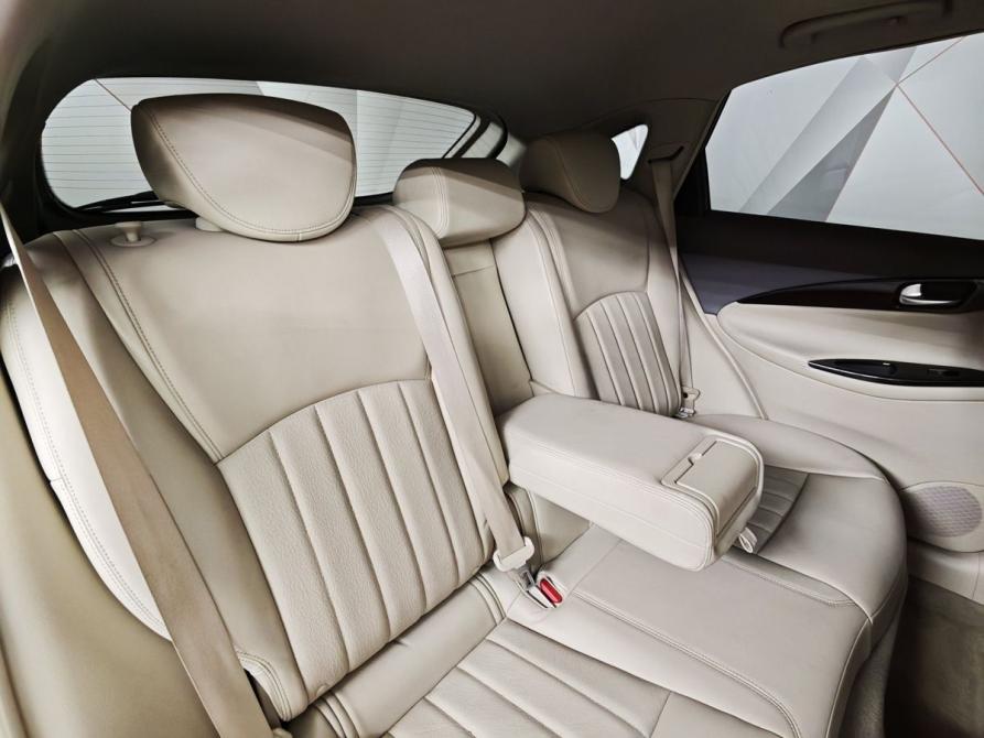 Infiniti QX50 I Москва  - изображение 16