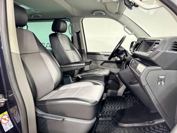Volkswagen Caravelle T6 Рестайлинг с пробегом 2020 года, цена 3 850 000 рублей, 186495 км, минивэн, Автокод Объявления
