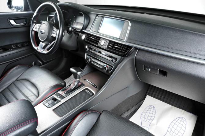Kia Optima IV Рестайлинг с пробегом 2019 года, цена 2 649 000 рублей, 95067 км, седан, Автокод Объявления