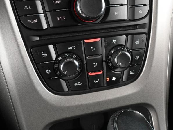 Opel Astra J с пробегом 2012 года, цена 949 000 рублей, 171545 км, хэтчбек, Автокод Объявления