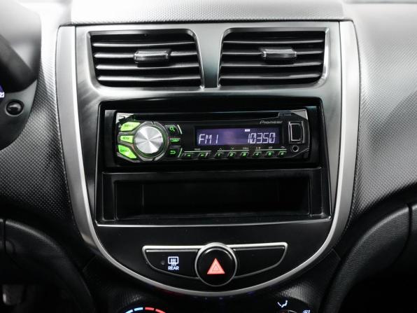 Hyundai Solaris I Рестайлинг с пробегом 2014 года, цена 906 000 рублей, 152400 км, седан, Автокод Объявления