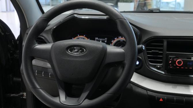 Lada (ВАЗ) Vesta I Рестайлинг (NG) с пробегом 2023 года, цена 1 095 000 рублей, 50001 км, седан, Автокод Объявления