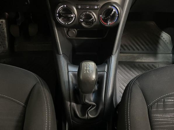 Peugeot 208 I с пробегом 2013 года, цена 550 000 рублей, 124381 км, хэтчбек, Автокод Объявления