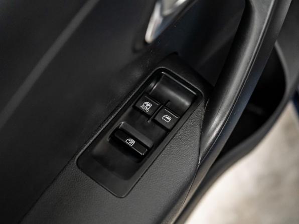 Volkswagen Polo V с пробегом 2014 года, цена 925 000 рублей, 120000 км, седан, Автокод Объявления