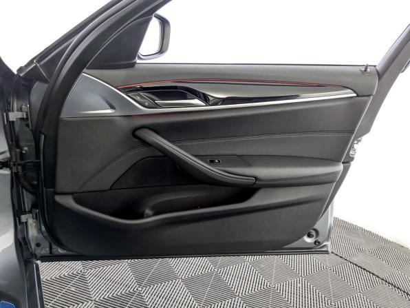 BMW 5 серии VII (G30/G31/G38) с пробегом 2020 года, цена 3 395 000 рублей, 140348 км, седан, Автокод Объявления