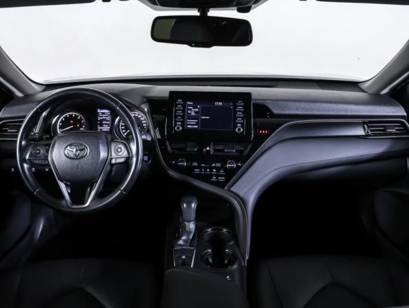 Toyota Camry VIII (XV70) Рестайлинг с пробегом 2021 года, цена 2 995 000 рублей, 58652 км, седан, Автокод Объявления