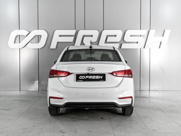 Hyundai Solaris II с пробегом 2017 года, цена 1 249 000 рублей, 142096 км, седан, Автокод Объявления