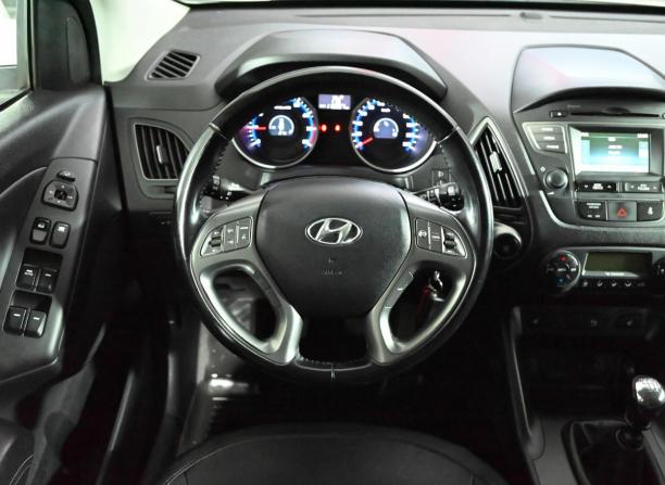 Hyundai ix35 I Рестайлинг с пробегом 2014 года, цена 1 400 000 рублей, 113026 км, внедорожник, Автокод Объявления