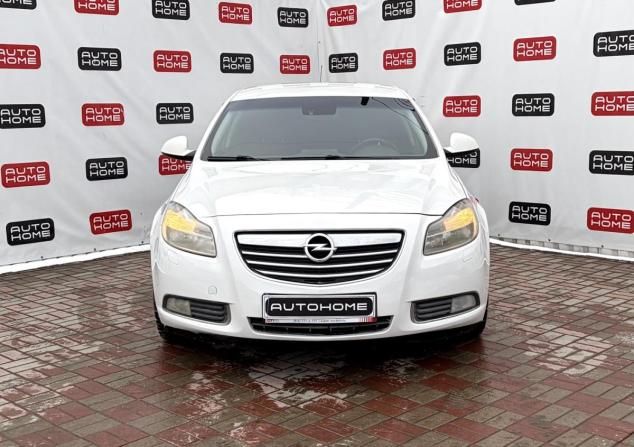 Opel Insignia I Рестайлинг с пробегом 2013 года, цена 699 990 рублей, 205000 км, седан, Автокод Объявления