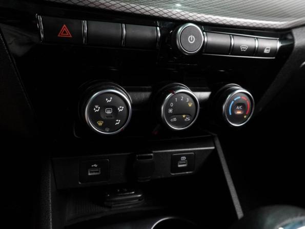 Lada (ВАЗ) Vesta I Рестайлинг (NG) с пробегом 2023 года, цена 1 339 000 рублей, 50259 км, седан, Автокод Объявления