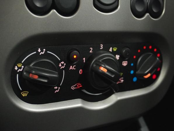 Renault Sandero I с пробегом 2013 года, цена 656 000 рублей, 129489 км, хэтчбек, Автокод Объявления