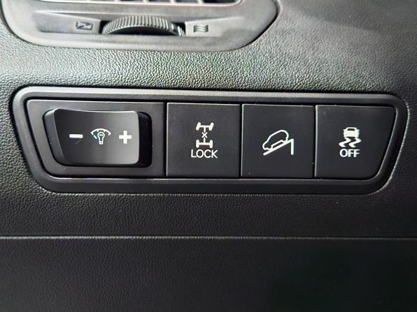 Hyundai ix35 I Рестайлинг с пробегом 2014 года, цена 1 499 000 рублей, 106046 км, внедорожник, Автокод Объявления