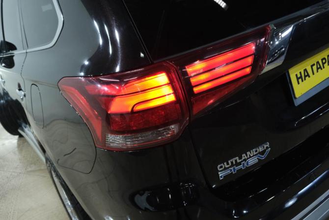 Mitsubishi Outlander III Рестайлинг 3 с пробегом 2020 года, цена 3 099 000 рублей, 168000 км, внедорожник, Автокод Объявления