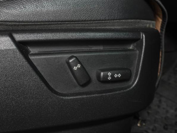 Land Rover Discovery III с пробегом 2005 года, цена 1 039 000 рублей, 266969 км, внедорожник, Автокод Объявления