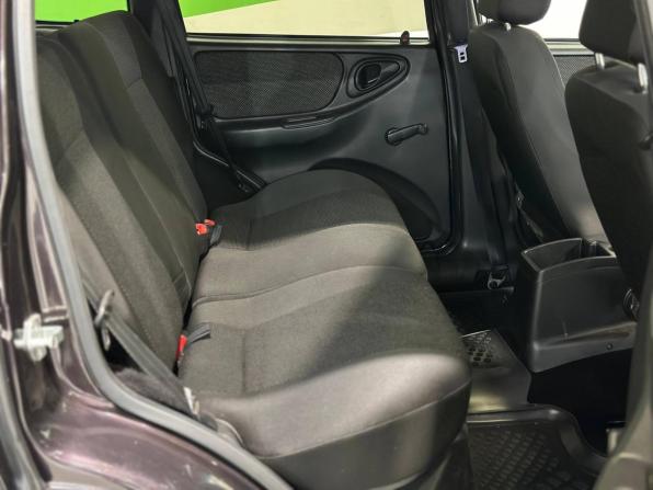 Chevrolet Niva I Рестайлинг с пробегом 2012 года, цена 655 000 рублей, 117302 км, внедорожник, Автокод Объявления
