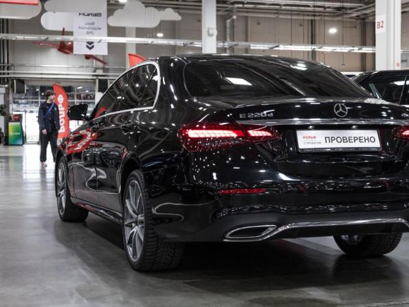 Mercedes-Benz E-Класс V (W213 S213 C238) Рестайлинг с пробегом 2021 года, цена 4 704 980 рублей, 66622 км, седан, Автокод Объявления