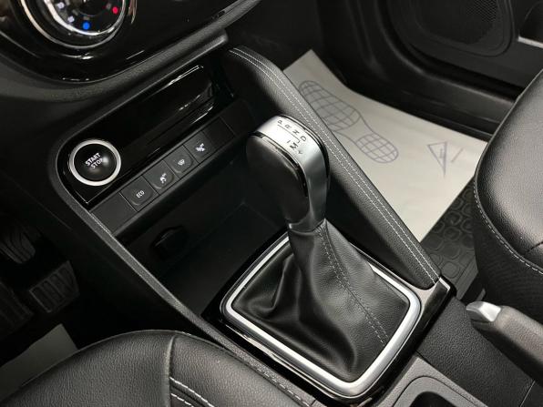 Renault Kaptur I Рестайлинг с пробегом 2021 года, цена 1 705 000 рублей, 52851 км, внедорожник, Автокод Объявления