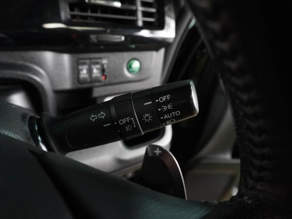 Honda Stepwgn V Рестайлинг с пробегом 2019 года, цена 2 769 000 рублей, 52237 км, минивэн, Автокод Объявления