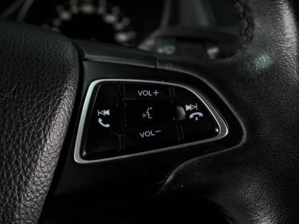 Ford Focus III Рестайлинг с пробегом 2017 года, цена 1 069 000 рублей, 120945 км, хэтчбек, Автокод Объявления