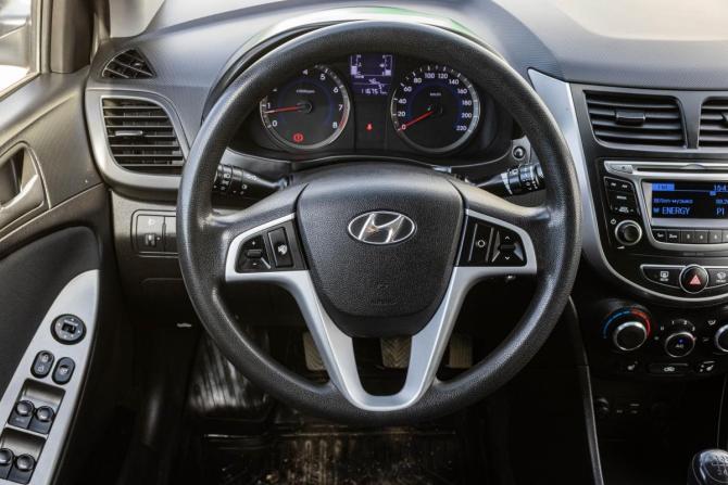Hyundai Solaris I Рестайлинг с пробегом 2015 года, цена 949 000 рублей, 116751 км, седан, Автокод Объявления