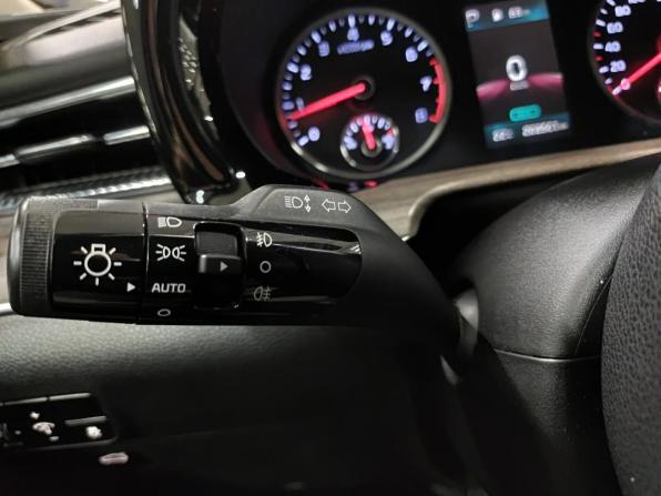 Kia K5 III с пробегом 2021 года, цена 2 050 000 рублей, 203500 км, седан, Автокод Объявления