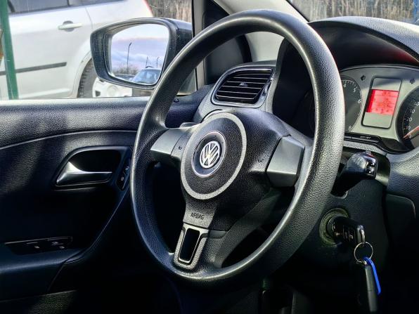 Volkswagen Polo V с пробегом 2012 года, цена 429 000 рублей, 207000 км, седан, Автокод Объявления