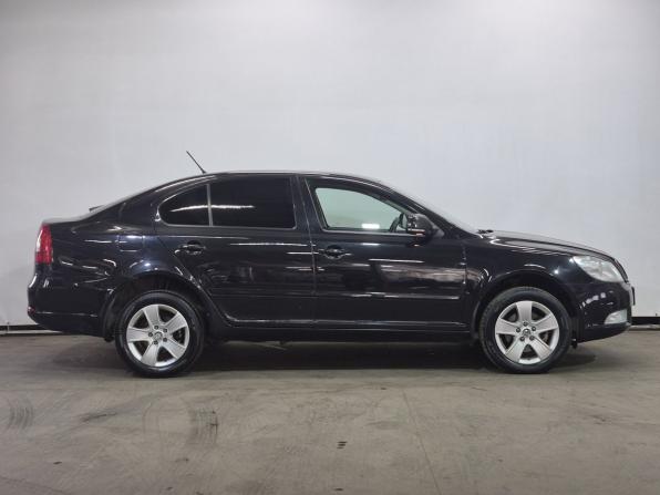 Skoda Octavia II (A5) Рестайлинг с пробегом 2013 года, цена 745 000 рублей, 204756 км, лифтбек, Автокод Объявления