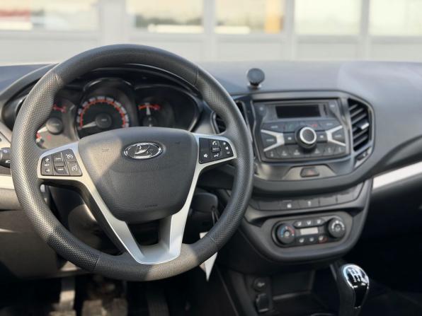 Lada (ВАЗ) Vesta I с пробегом 2019 года, цена 990 000 рублей, 96320 км, седан, Автокод Объявления