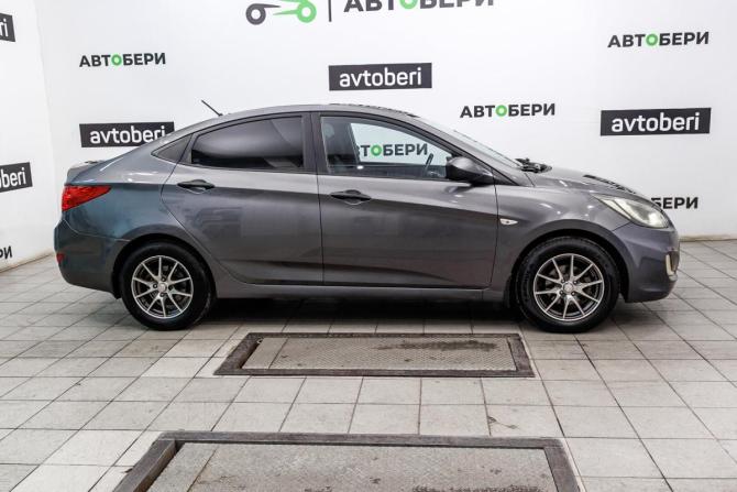 Hyundai Solaris I с пробегом 2012 года, цена 588 000 рублей, 219536 км, седан, Автокод Объявления