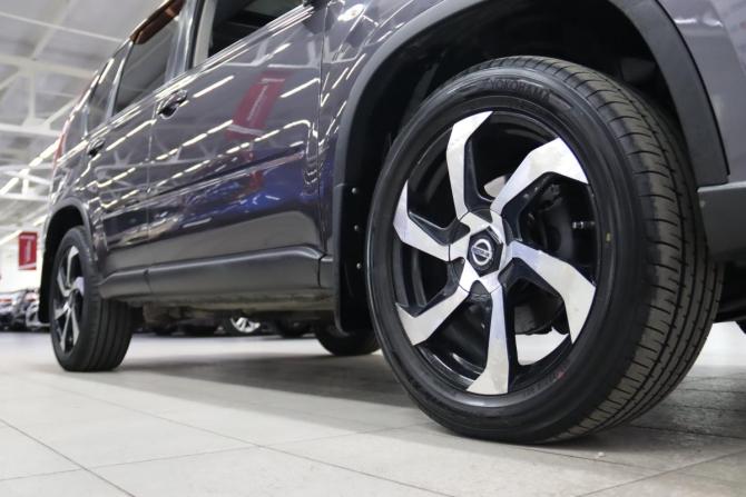 Nissan X-Trail II Рестайлинг с пробегом 2013 года, цена 1 295 950 рублей, 242629 км, внедорожник, Автокод Объявления