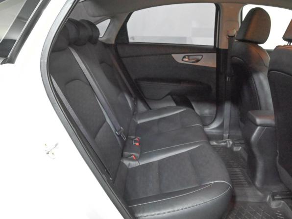 Kia K3 II с пробегом 2021 года, цена 2 250 000 рублей, 49689 км, седан, Автокод Объявления