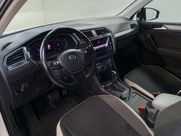 Volkswagen Tiguan II с пробегом 2019 года, цена 2 899 000 рублей, 100735 км, внедорожник, Автокод Объявления