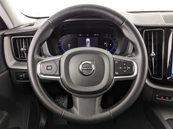 Volvo XC60 II Рестайлинг с пробегом 2021 года, цена 4 260 000 рублей, 77055 км, внедорожник, Автокод Объявления
