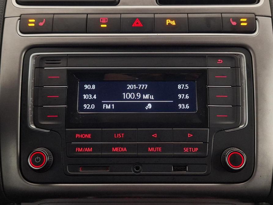 Volkswagen Polo V Рестайлинг Псков  - изображение 14