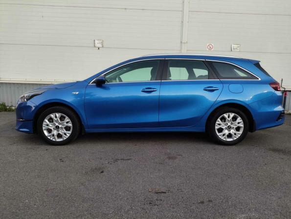 Kia Ceed III Рестайлинг с пробегом 2022 года, цена 2 099 000 рублей, 98208 км, универсал, Автокод Объявления