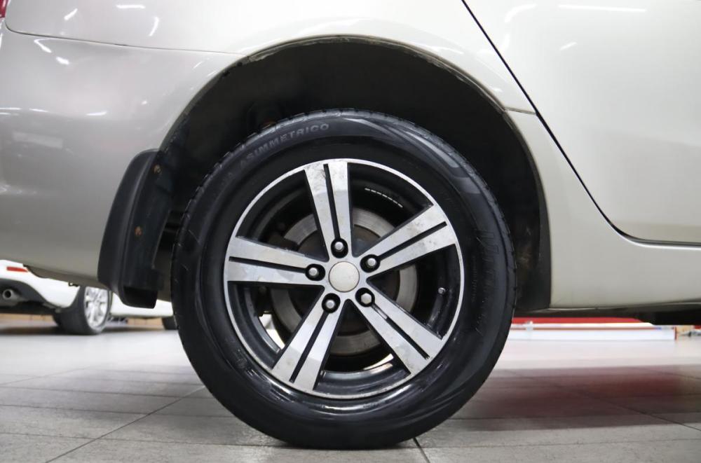 Mitsubishi Grandis I Сургут  - изображение 27
