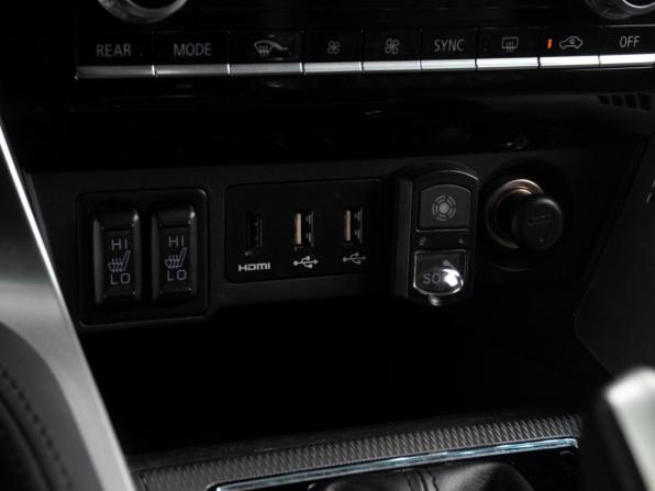 Mitsubishi Montero Sport III Рестайлинг с пробегом 2022 года, цена 4 249 000 рублей, 53972 км, внедорожник, Автокод Объявления