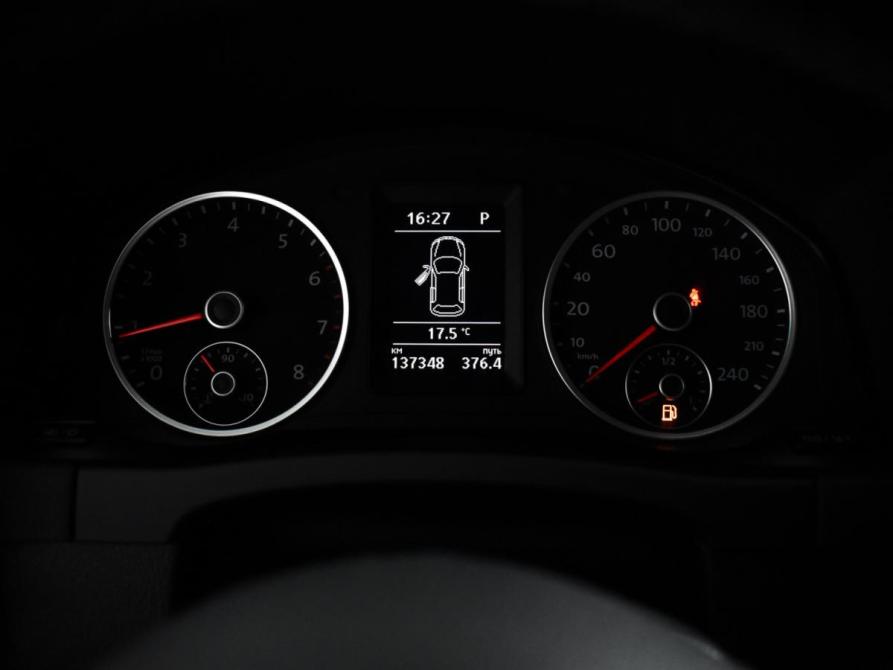 Volkswagen Tiguan I Рестайлинг Санкт-Петербург  - изображение 18