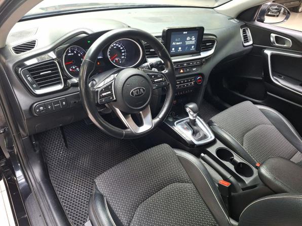 Kia Ceed III с пробегом 2018 года, цена 1 640 000 рублей, 96050 км, хэтчбек, Автокод Объявления