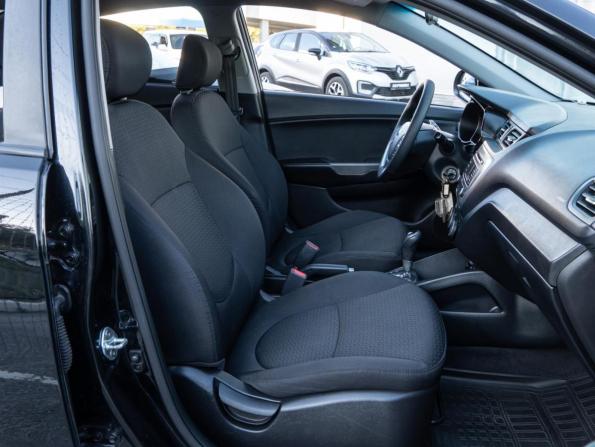 Kia Rio III Рестайлинг с пробегом 2016 года, цена 1 085 000 рублей, 100011 км, седан, Автокод Объявления