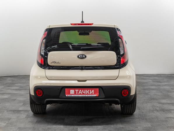 Kia Soul II Рестайлинг с пробегом 2018 года, цена 1 690 000 рублей, 93888 км, хэтчбек, Автокод Объявления