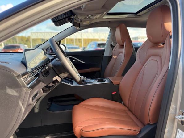 Omoda C5 I с пробегом 2022 года, цена 1 645 000 рублей, 39000 км, внедорожник, Автокод Объявления