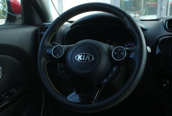 Kia Soul II с пробегом 2015 года, цена 1 350 000 рублей, 138741 км, хэтчбек, Автокод Объявления