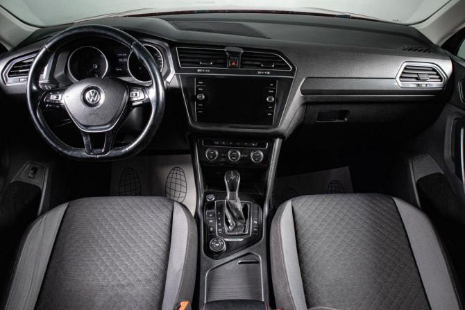Volkswagen Tiguan II с пробегом 2017 года, цена 2 399 000 рублей, 243000 км, внедорожник, Автокод Объявления